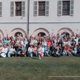 Alumni di UNISG fotografati da Aaròn Gòmez Figueroa