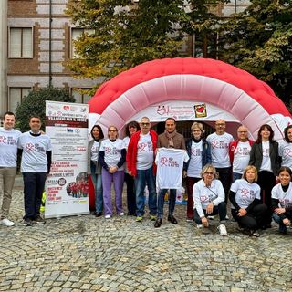 Tour "Il Piemonte per il tuo Cuore" ad Alba: prevenzione e screening in piazza San Paolo