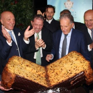 Alcuni momenti dell'evento di presentazione di prodotti tipici regionali a Roma