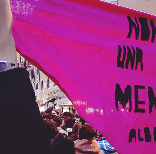Non Una di Meno: il comitato albese in corteo, contro la violenza di genere