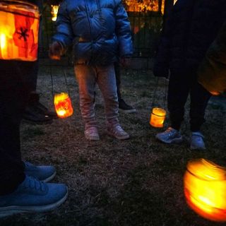 Carrù, la Scuola dell'Infanzia celebra San Martino con la tradizionale Lanternata