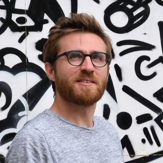 Alba, mercoledì 10 dicembre si svela il "Re Invisibile": il potere dei microchip Alba, mercoledì 10 dicembre si svela il "Re Invisibile": il potere dei microchip