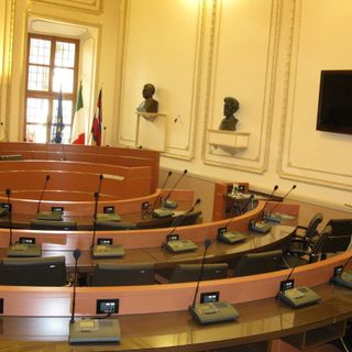 Il Consiglio comunale di Bra discute di urbanistica, mercati e finanze