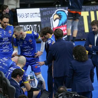 Un time cuneese durante il match (Foto Valerio Giraudo)