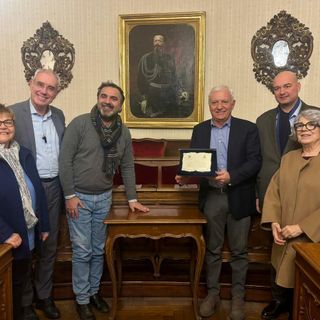 Robiola del Cravè De.Co. e Cavolfiore rosso tardivo: firmato il gemellaggio gastronomico tra i Comuni di Cherasco e Moncalieri