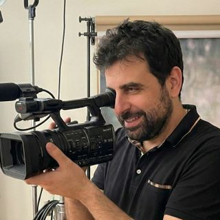 Regista e produttore indipendente, ha firmato "E fu sera e fu mattina", "La terra buona", il documentario "A Riveder le Stelle" (2022) e ha prodotto "Il vento soffia dove vuole"