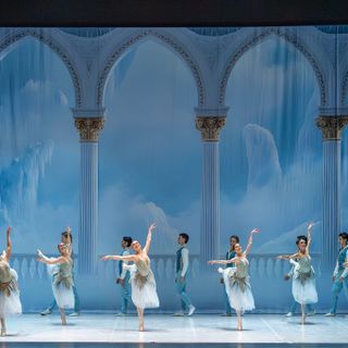 Al teatro di Alba va in scena “Lo Schiaccianoci” tra Art Déco e magia fiabesca