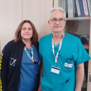 La coordinatrice infermieristica Delphine Herby e  il dottor Graziano Carlidi, referente dell’attività di coordinamento del prelievo d’organo