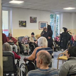A Bra il Carnevale che abbatte le barriere: la RSA Montepulciano celebra la festa con tutto il cuore