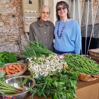 Una produttrice del Mercato della Terra di Bra