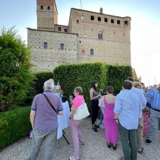 Serralunga Wine Night: due serate tra Castello,  produttori e grandi vini delle Langhe