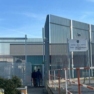 Rissa tra due gruppi di detenuti nel carcere di Cuneo: in aula il racconto dell’ex vicecomandante