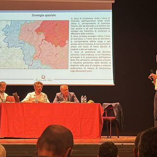 Un momento dell'incontro col commissario straordinario tenuto al Teatro Marenco di Ceva