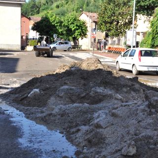 Il giorno dopo il disastro nella parte bassa di Castellinaldo