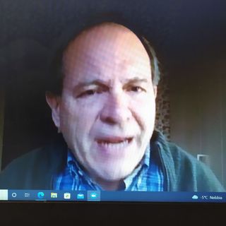 Un momento dell'intervento del professor Garelli