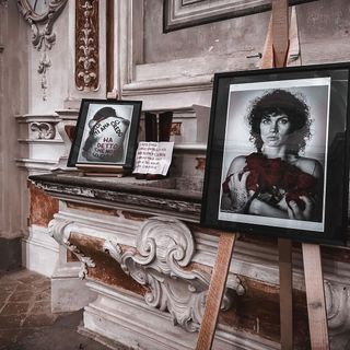 La mostra fotografica itinerante contro la violenza sulle donne arriva ad Alba La mostra fotografica itinerante contro la violenza sulle donne arriva ad Alba