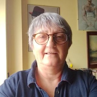 Pieranna Costa, tra i fondatori della Cooperativa Libraria La Torre di Alba (foto Facebook)