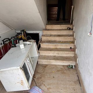 Due settimane fa lo sgombero dell'edificio effettuato dai Carabinieri con l'ausilio della Polizia Locale albese