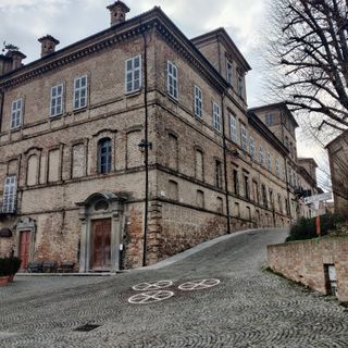 La magia di "Natale al Castello Alfieri” tra musica, spettacoli e sorprese