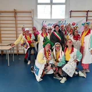 I dodici "Clown Nasi Rossi" de "L'arcobaleno Vip Alba-Bra" protagonisti in Liguria I dodici "Clown Nasi Rossi" de "L'arcobaleno Vip Alba-Bra" protagonisti in Liguria