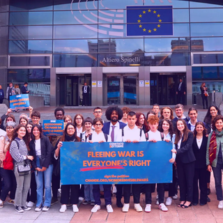 Bruxelles, Parigi, la Scozia e Boston tra le mete di recenti viaggi di istruzione organizzati per i suoi studenti dall'ISS Govone Bruxelles, Parigi, la Scozia e Boston tra le mete di recenti viaggi di istruzione organizzati per i suoi studenti dall'ISS Govone