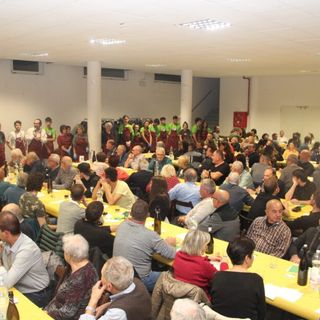 La prima serata dedicata alla Bagna Cauda è stata in presenza presso il circolo Acli "Luigi Maiolo" di Mussotto d'Alba