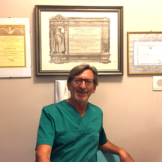 La storia di Lucio Mastrolia, il dentista braidese premiato per i suoi servizi gratuiti a favore dei disagiati