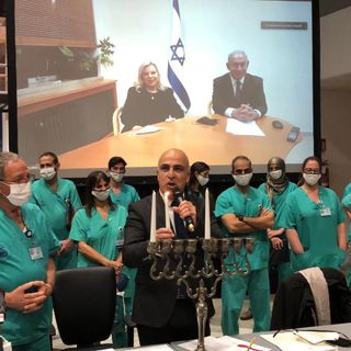 All'ospedale di Verduno, le Langhe e Israele uniti nella celebrazione di Hannukah (FOTO E VIDEO)