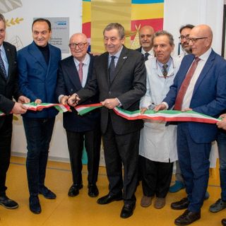 Il presidente della Fondazione Compagnia di San Paolo Francesco Profumo saluta l'opera di rifunzionalizzazione dell'Area Materno Infantile