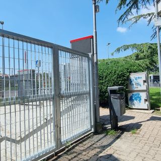 Le cancellate poste agli ingressi dei sottopassaggi ferroviari