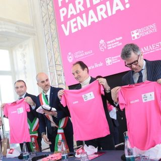Il Piemonte si veste di rosa a un mese dal Giro: la corsa più amata toccherà oltre cento comuni Il Piemonte si veste di rosa a un mese dal Giro: la corsa più amata toccherà oltre cento comuni