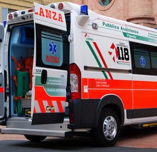 Un algoritmo al posto del medico sulle ambulanze? La Regione ferma tutto e gli infermieri "si offendono"