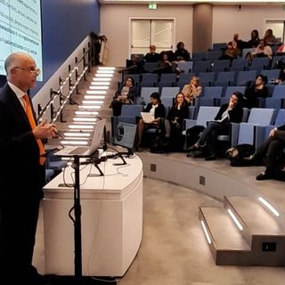 Gli Interventi Assistiti con gli Animali (IAA) al centro di un incontro multidisciplinare svoltosi a Verduno Gli Interventi Assistiti con gli Animali (IAA) al centro di un incontro multidisciplinare svoltosi a Verduno