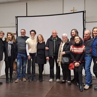 "La luce che non vediamo": l'Apistom porta a Mondovì e Savigliano uno spettacolo rompere il silenzio sulla stomia