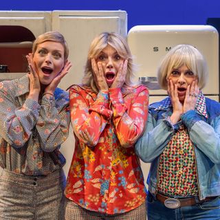 Al Politeama di Bra le "Donne in Pericolo" di Macleod e Lamanna