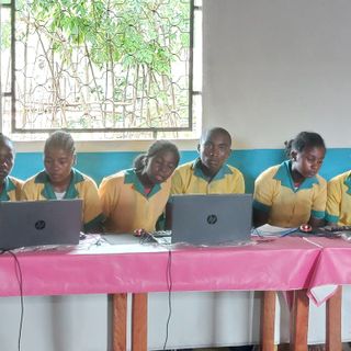 Il Rotary Club Alba porta la tecnologia in Madagascar: completato il progetto 'Aiutiamo i nostri figli' Il Rotary Club Alba porta la tecnologia in Madagascar: completato il progetto 'Aiutiamo i nostri figli'