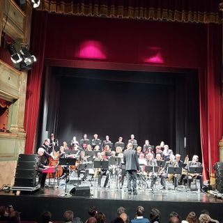 Il Teatro Sociale di Alba gremito per il Sacred Concert di Duke Ellington Il Teatro Sociale di Alba gremito per il Sacred Concert di Duke Ellington