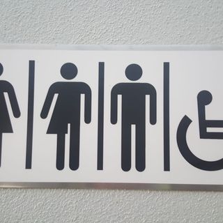 Dalle fabbriche (e non solo) parte la rivoluzione dei bagni gender neutral