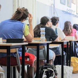 Maturità 2025: aspettiamo le facce da 100 e 100 e lode! Maturità 2025: aspettiamo le facce da 100 e 100 e lode!