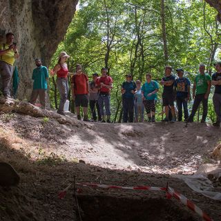 Alpi Marittime e il “viaggio nel tempo profondo” all’interno della Riserva naturale Grotte di Aisone, in Valle Stura