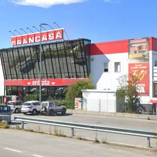 L'ex punto vendita di via Case Rosse a Ceva