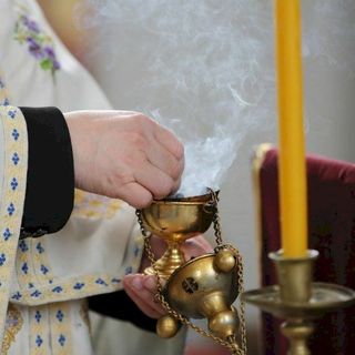 Mondovì, condannato il falso frate: prosegue il processo per il finto vescovo che ingannava fedeli e sacerdoti