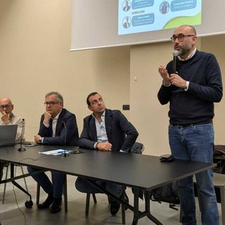 Luca Robaldo in uno degli incontri svolti dall'associazione nei mesi scorsi