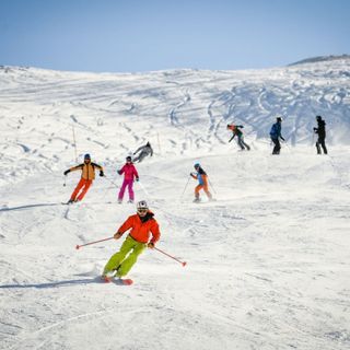 Alpi cuneesi, il grande inverno può iniziare: stagione anticipata con le prime aperture