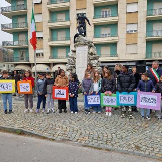 Dogliani ricorda il 4 Novembre: la comunità unita nel segno della memoria e della pace