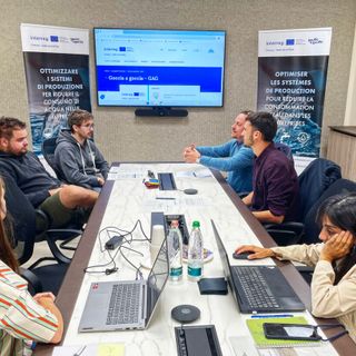 Un momento della consegna delle diagnosi sul consumo idrico alle aziende aderenti al progetto “Goccia a Goccia – GAG” nei locali della Camera di Commercio di Alba