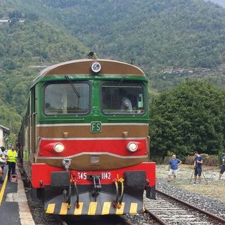 Treni storici Piemonte: “A tutto vapore” da Torino ad Alba e nel cuore delle Langhe