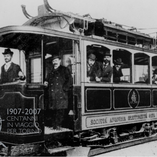 Un tram elettrico a Torino (1896) - archivio ATTS