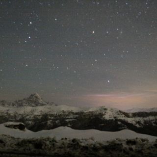 L'aurora boreale ad un passo dal Monviso: la foto scattata da Pian Munè