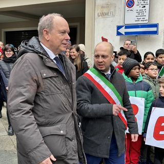 L'arrivo in città di Alberto di Monaco e l'incontro al Teatro Marenco